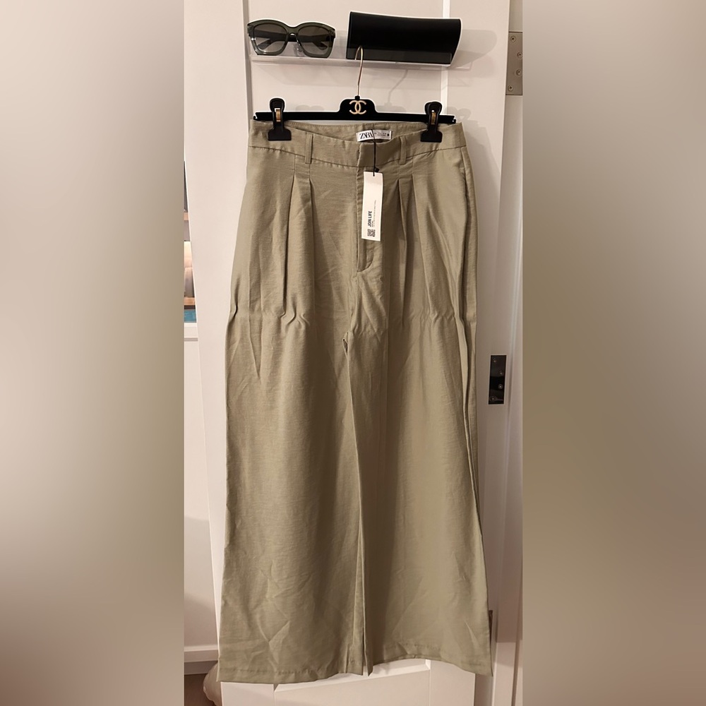 Zara Light Green High Waisted Trousers